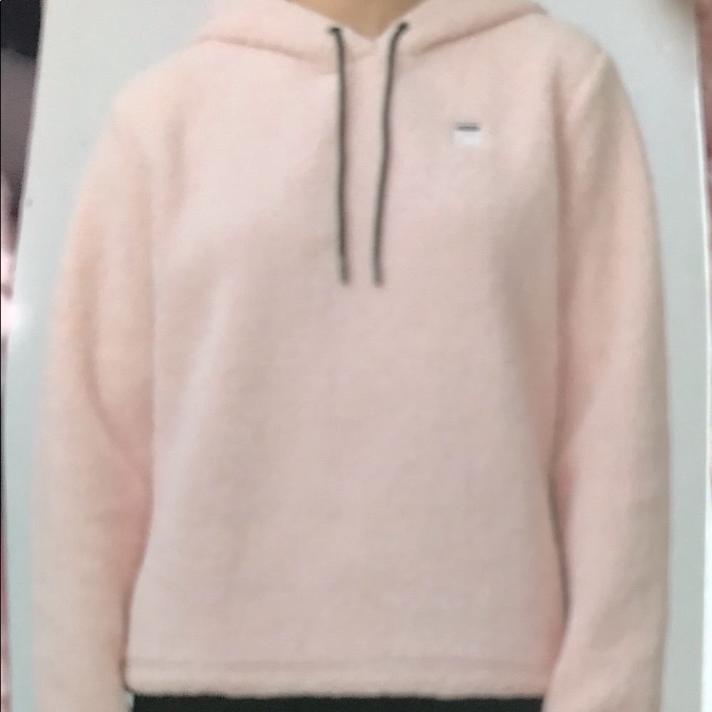NEW WITH TAG FILA Josephine Sherpa crop hoodie .M